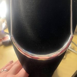 Silver sculpted necklace